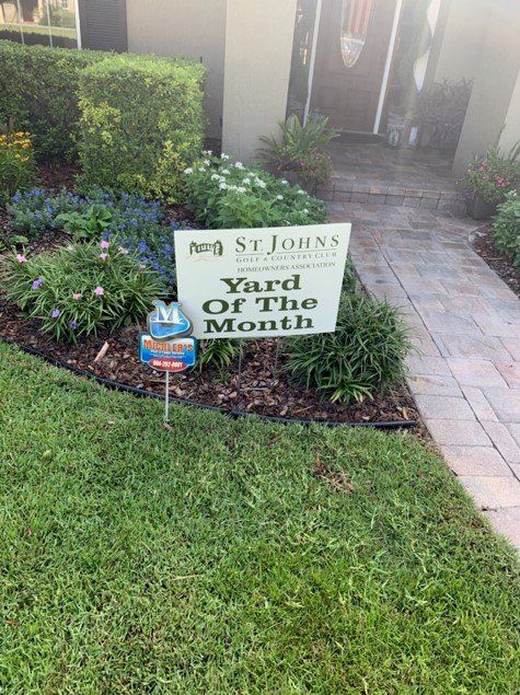 Pest Operator — Residential Landscape Treatment in Jacksonville, FL Pest Operator — Residential Landscape Treatment in Jacksonville, FL